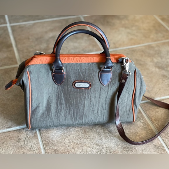 NWOT Baggallini travel bag - Picture 4 of 5